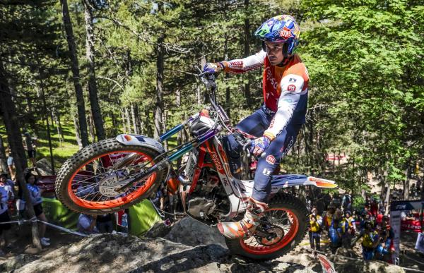 p. 28 toni bou foto repsol honda hrc