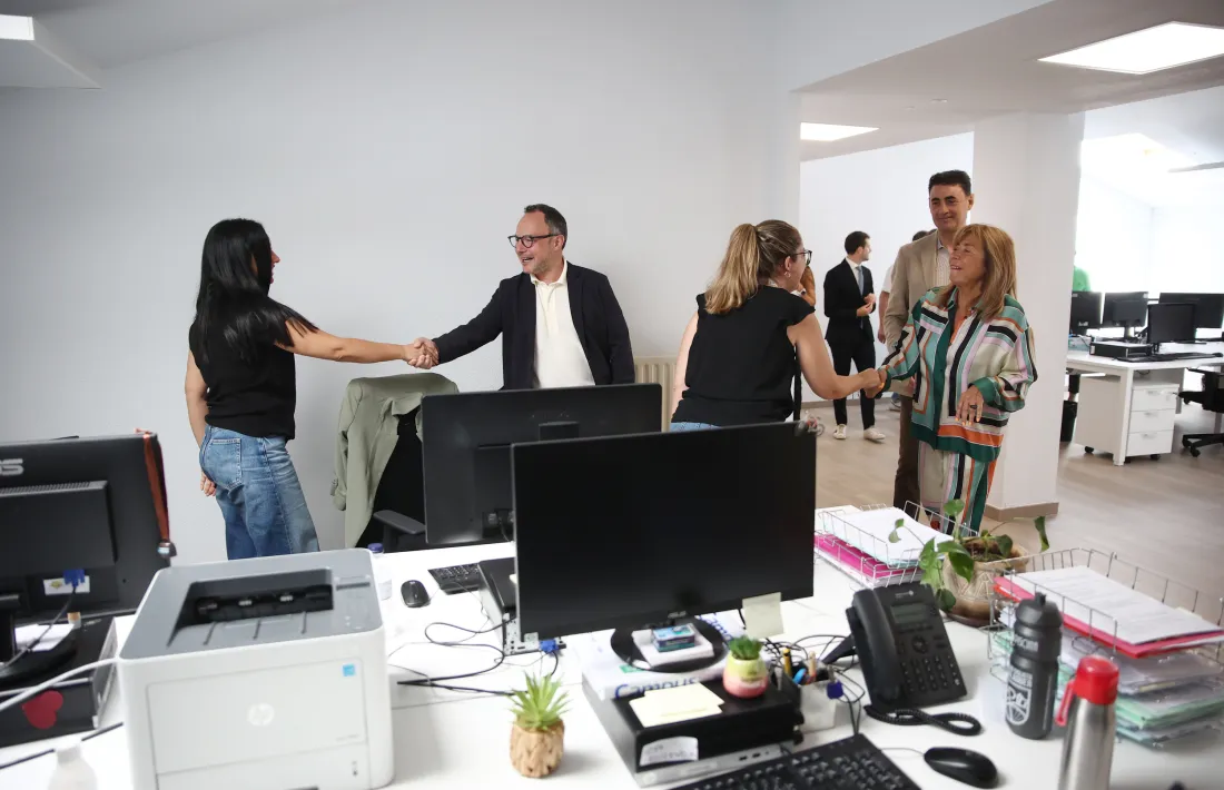 Espot, Marsol i Ferré durant la visita a les noves dependències d’Ocupació i Treball a la capital.