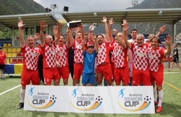 p. 29 andorra senior cup veterans girona foto andorra sènior cup
