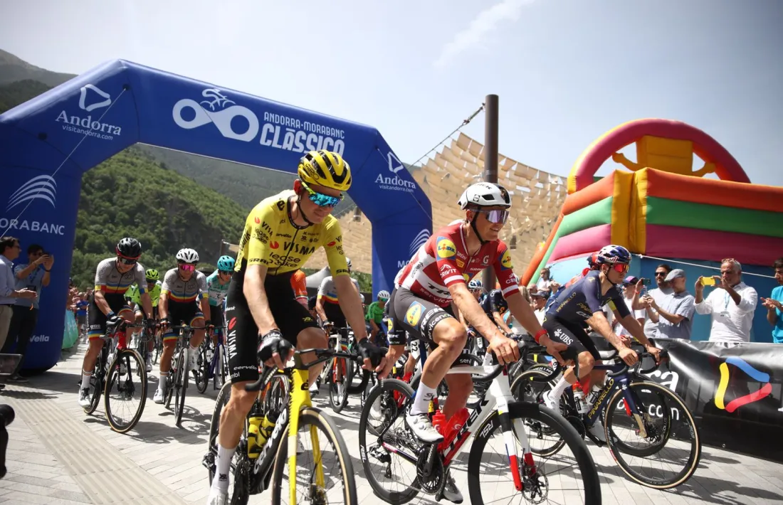 L'Andorra MoraBanc Clàssica va viure la seva sortida al centre d'Andorra la Vella.