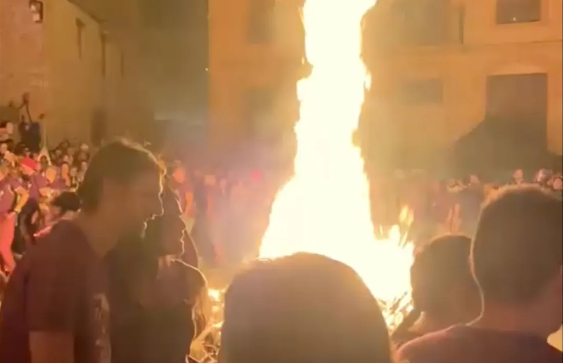 Les falles d'Alàs, una baixada que intenta consolidar-se com una de les cites del solstici d'estiu al Pirineu. 