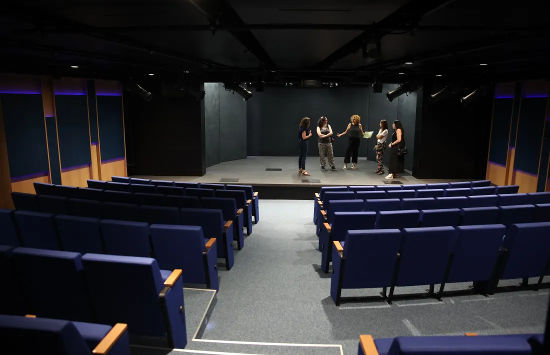 L’auditori Rocafort s’ha reconvertit en un espai ideal per als espectacles de petit format.