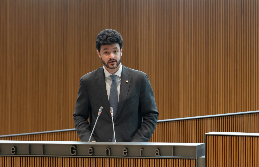 El líder de Concòrdia, Cerni Escalé, durant la seva intervenció.