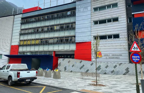 p. 10 1 escola andorrana santa coloma