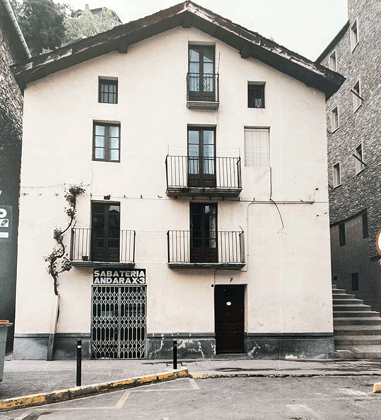 499---Escaldes-Creu-Blanca