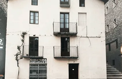499---Escaldes-Creu-Blanca