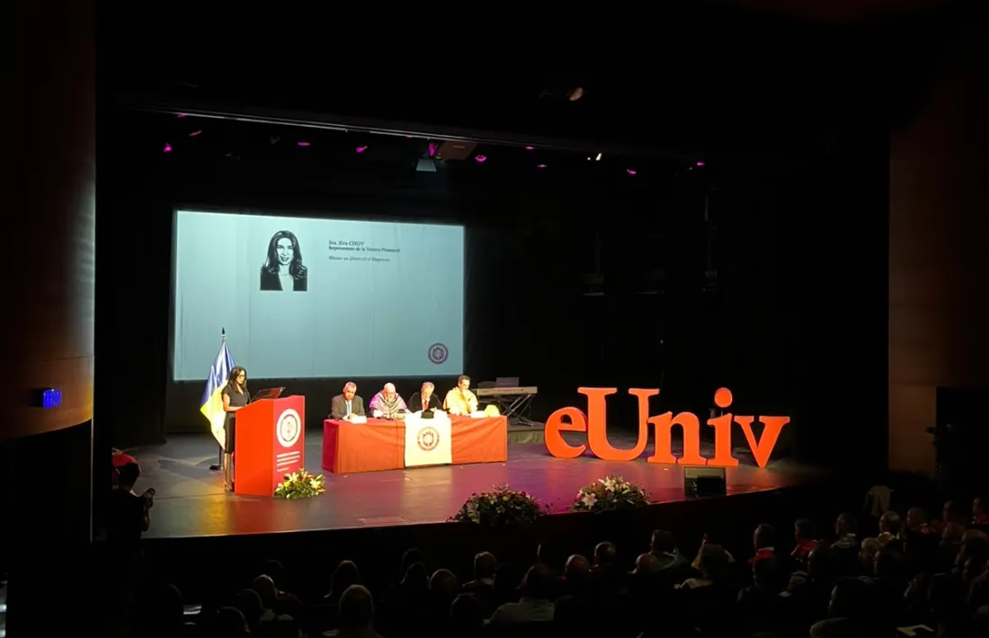 La Universitat Europea ha celebrat la graduació de la tercera promoció.
