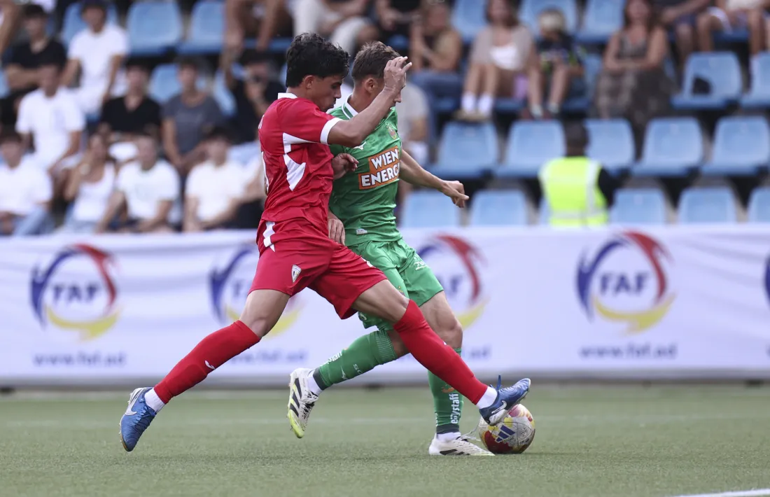 L'SK Rapid Viena va imposar tot el seu talent contra l'FC Santa Coloma.