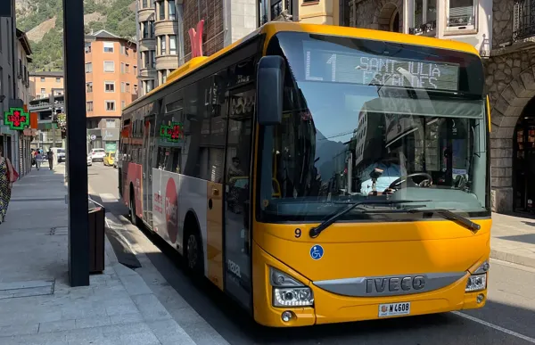182760_bus