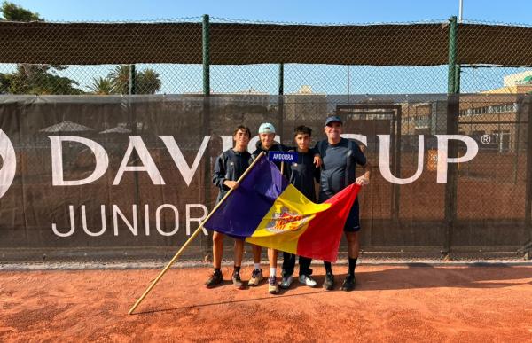 p. 22 tennis u16 foto fat