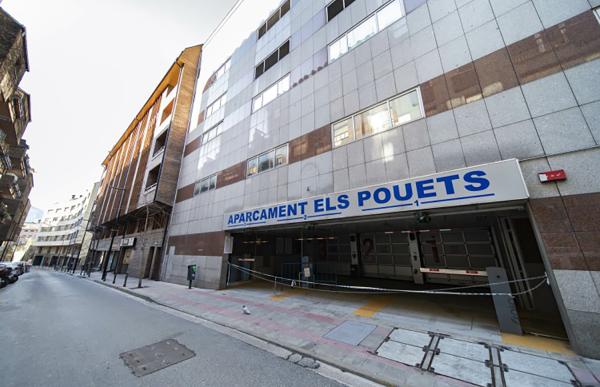 p. 10 pouets