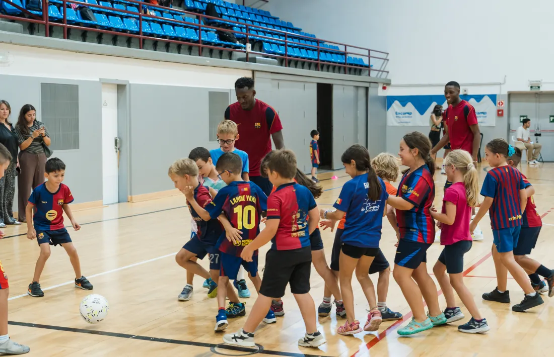 El Barça de futbol sala es va entrenar ahir amb l’Àrea de Jovent.