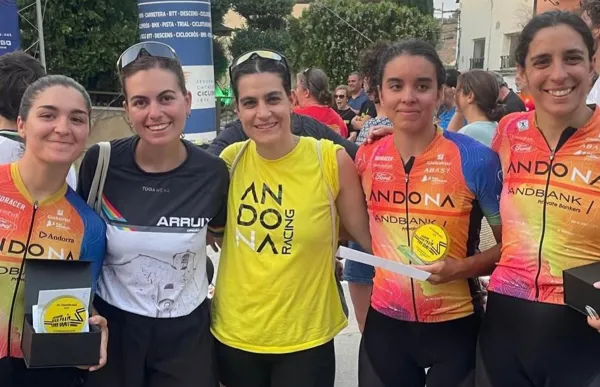 p. 23 anna albalat criterium ivan grait foto andona