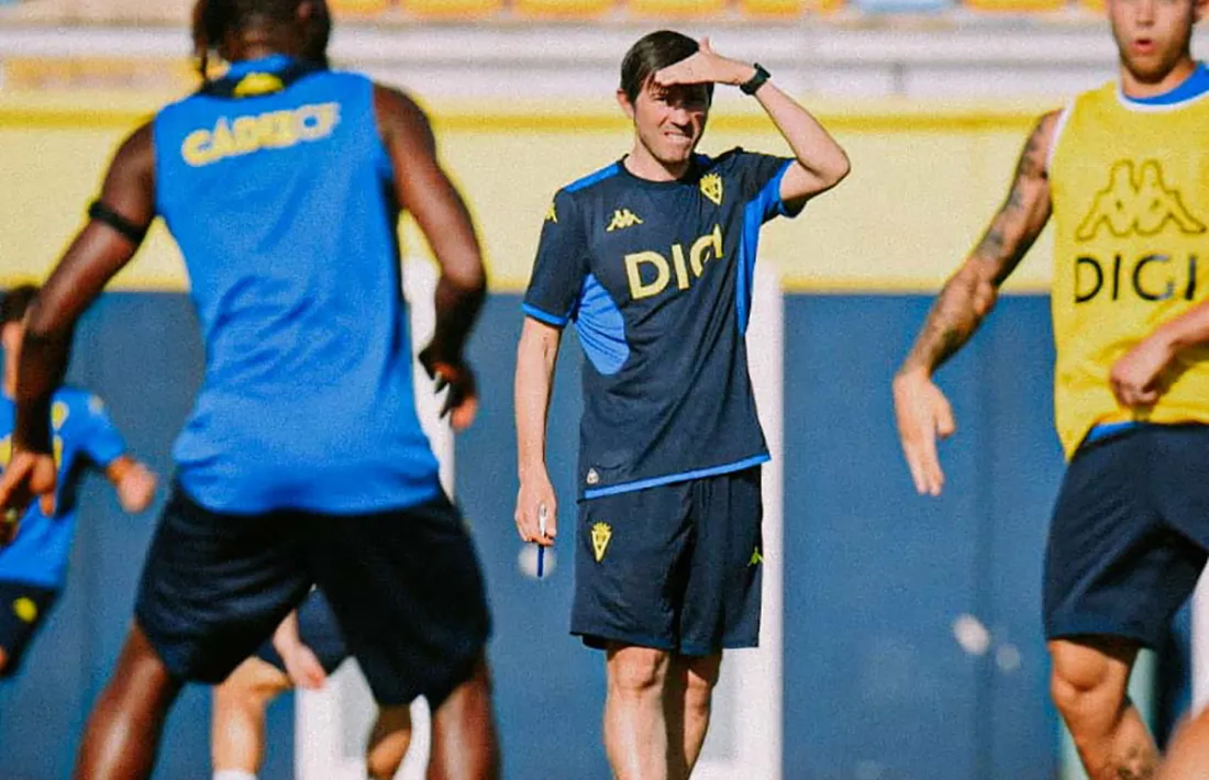 Albert Celades, en el seu primer entrenament amb el Cadis.
