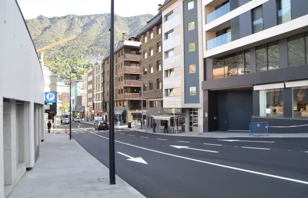 carrer unio