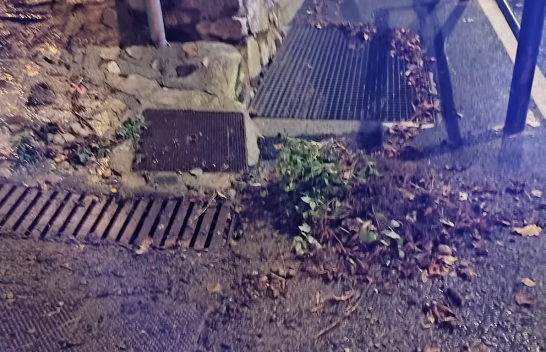 La brutícia acumulada al clavegueram.