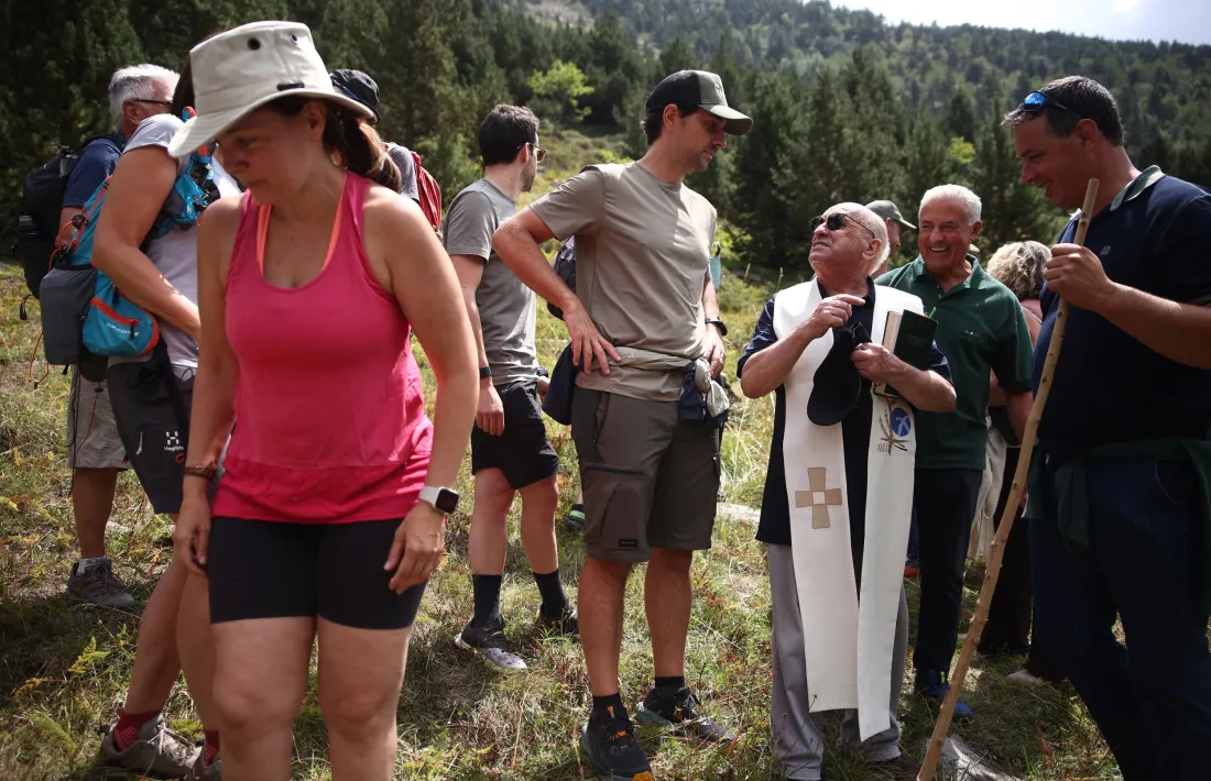 Un moment de la tradicional benedicció, aquest migdia.