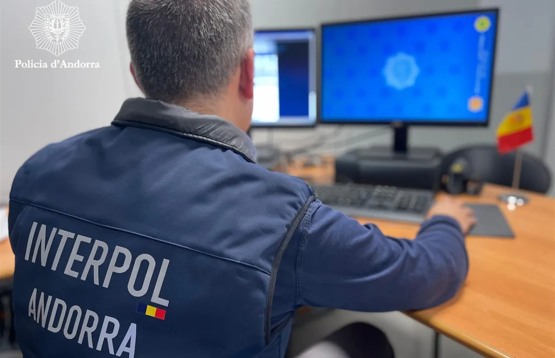 Un agent d'Interpol Andorra.