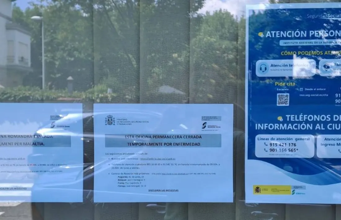 L’oficina fa mesos que està tancada, amb breus intervals de reobertura. 
