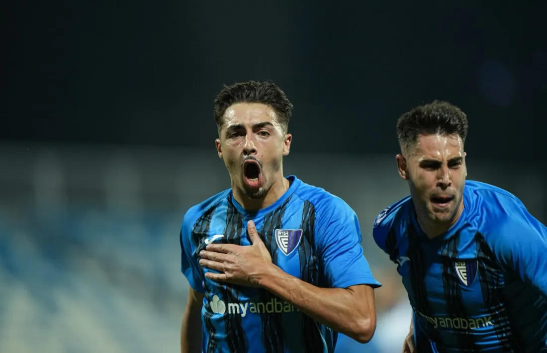 'Domi' Berlanga celebra el primer gol contra el Drita.