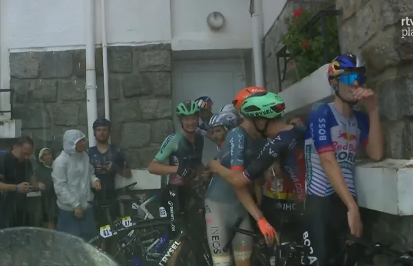 p. 3 rtve play la vuelta pedregada font romeu