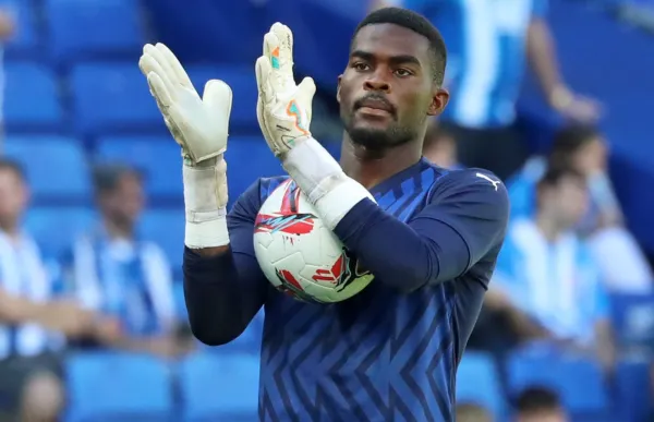 p. 22 jesus owono foto alabès deportivo