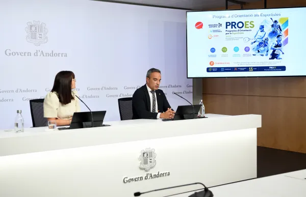 p. 28 presentació beques ara foto sfga