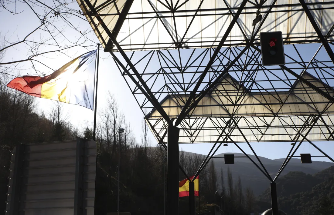 Argentinos en Andorra considera que els controls que es fan a la frontera són simbòlics.