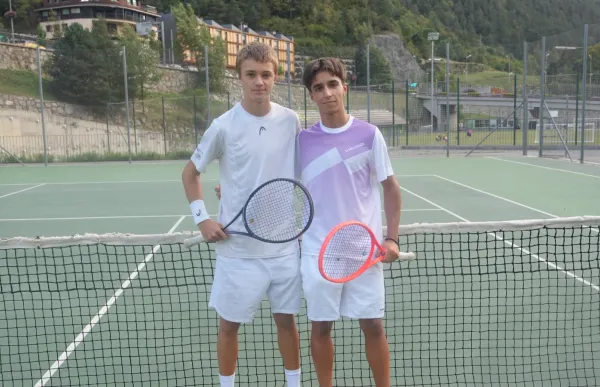 p. 29 tennis europeu sub-16 foto fat