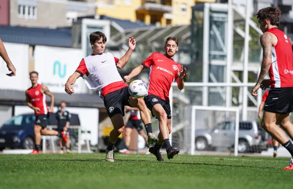 p. 29 marc domenech entrenament fc andorra foto fc andorra