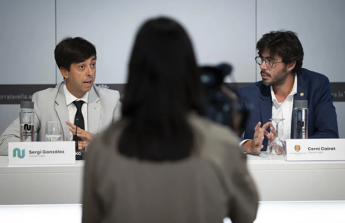 Sergi González i Cerni Cairat en la darrera reunió de cònsols celebrada a mitjan setembre a la capital.