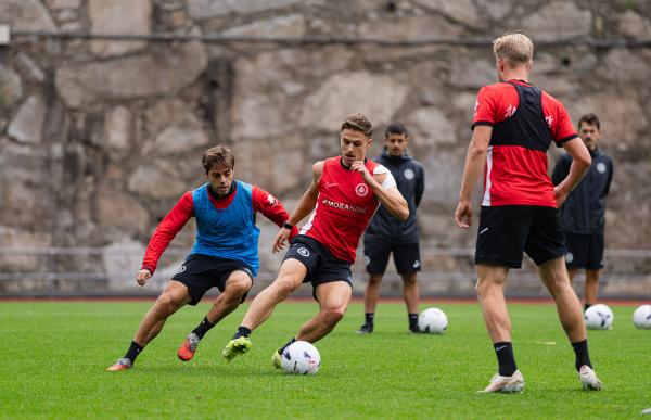 p. 29 nacho quintana foto fc andorra