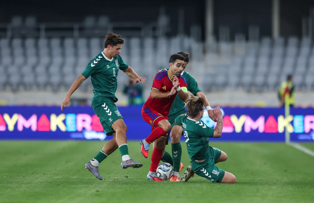 ‘Cucu’ va tornar a ser titular amb la selecció absoluta a Lituània.
