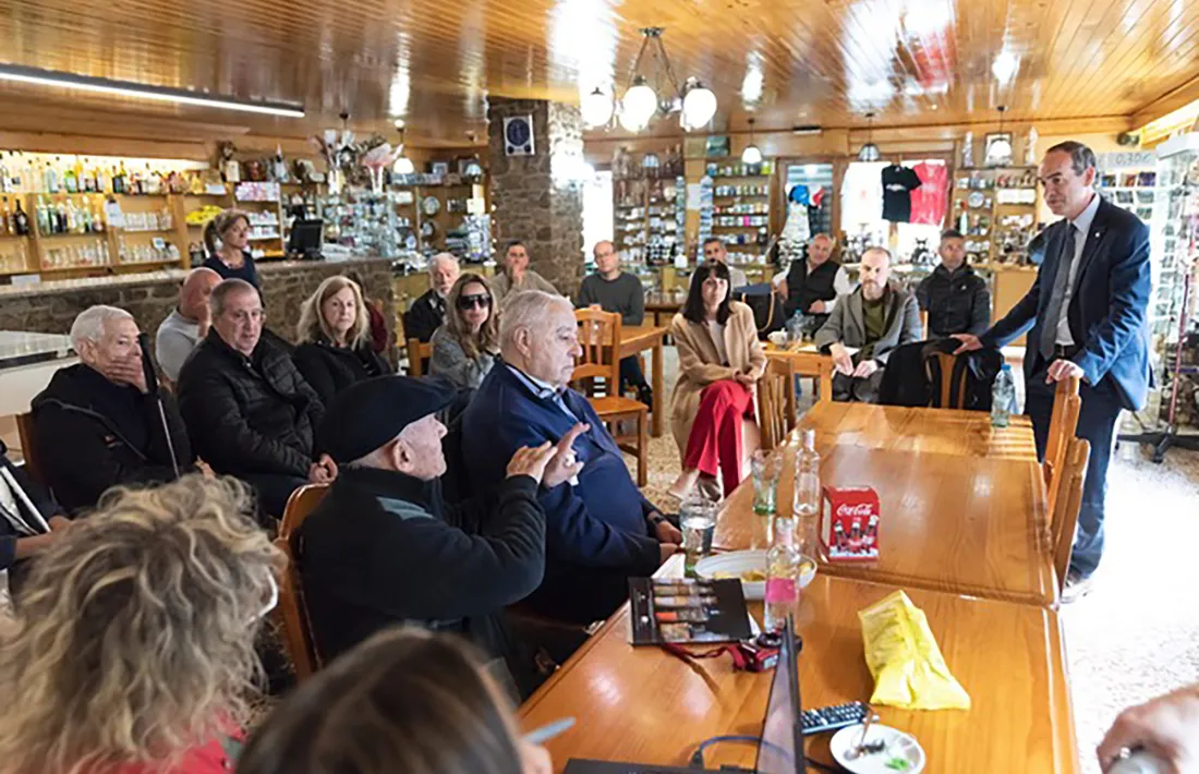Una de les reunions de l'anterior ronda de trobades.