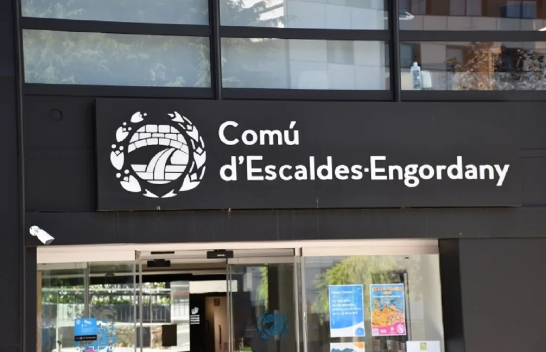 La façana del comú d'Escaldes-Engordany.