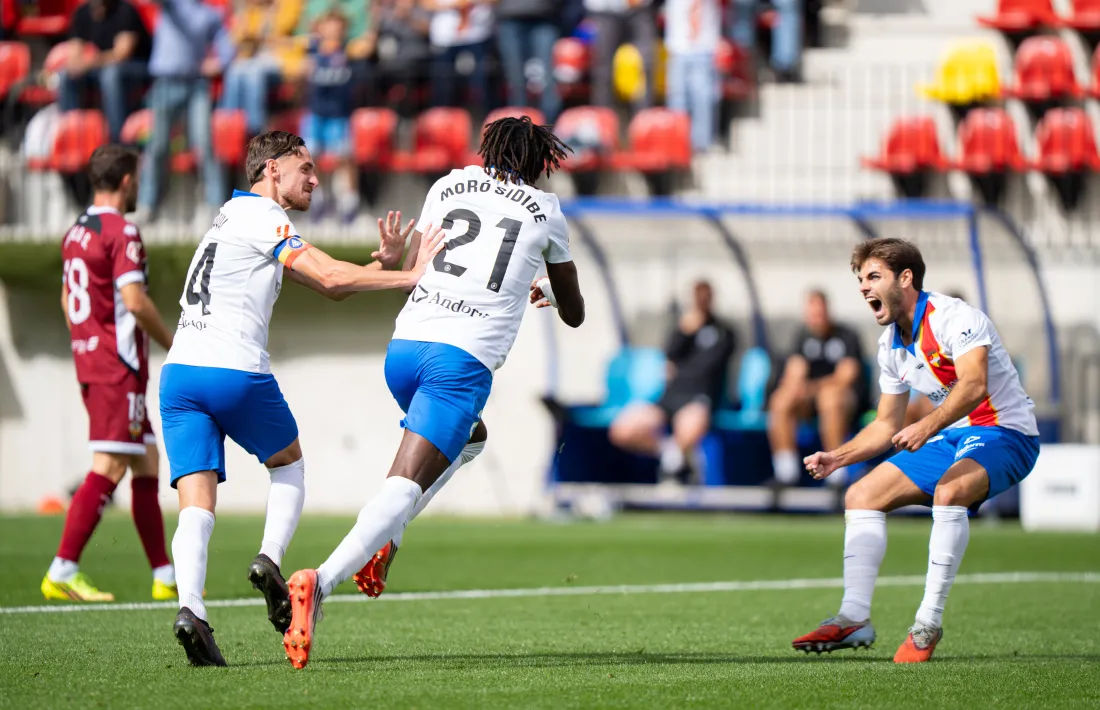 Moró Sidibe celebra l'únic gol del partit contra el Castelló.