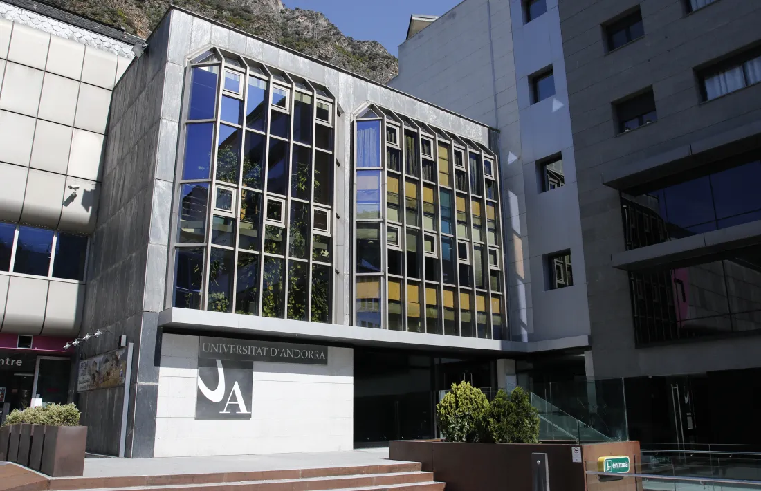 L’UdA preveu que el màster en dret comenci el setembre del 2017