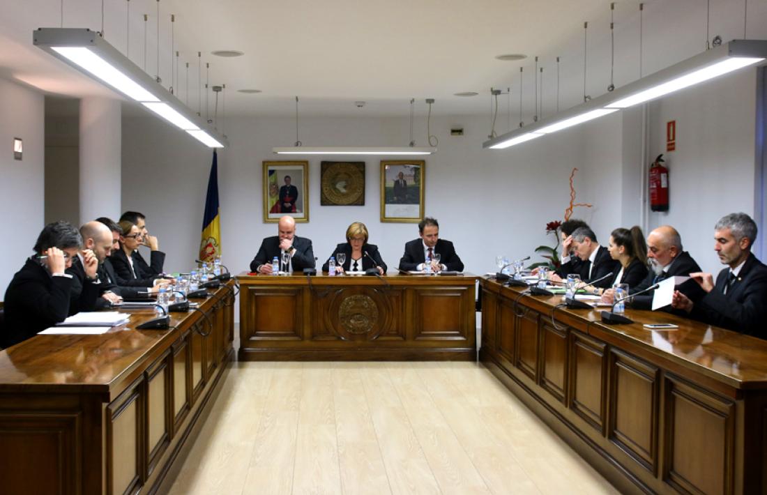  Escaldes aprova la congelació de sous el 2017