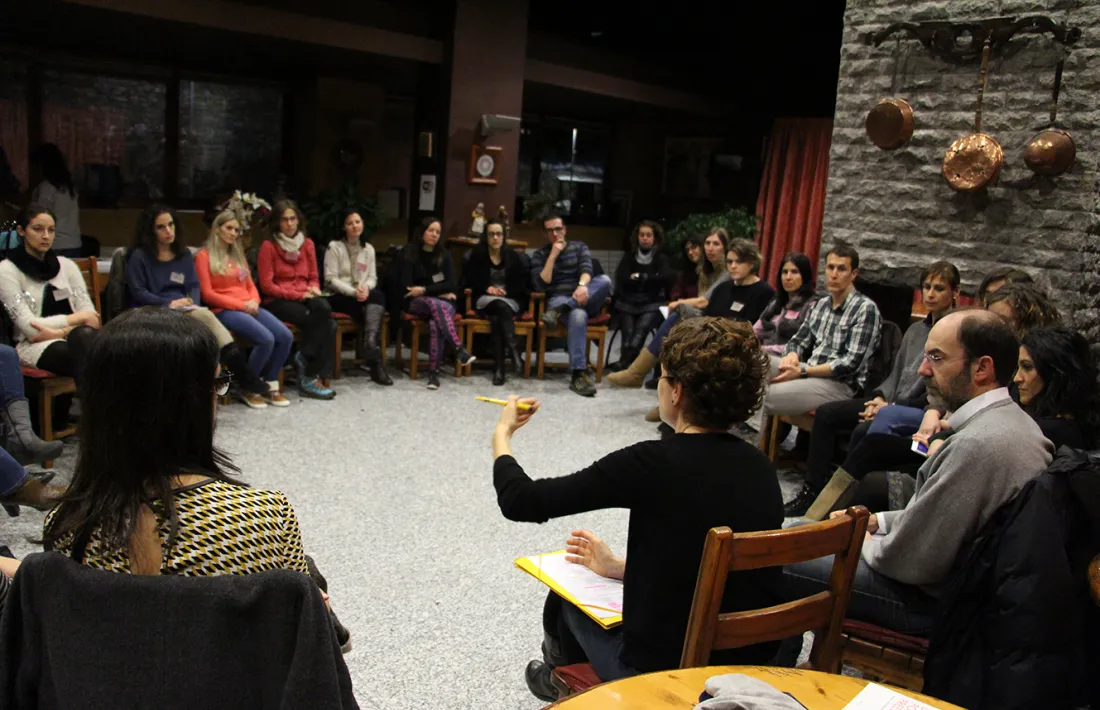 La nova edició de l'Escola de Pares i Mares de les Valls del Nord arrenca fent el ple