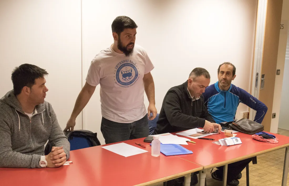 Els monitors demanen al Govern l’obertura d’escoles públiques