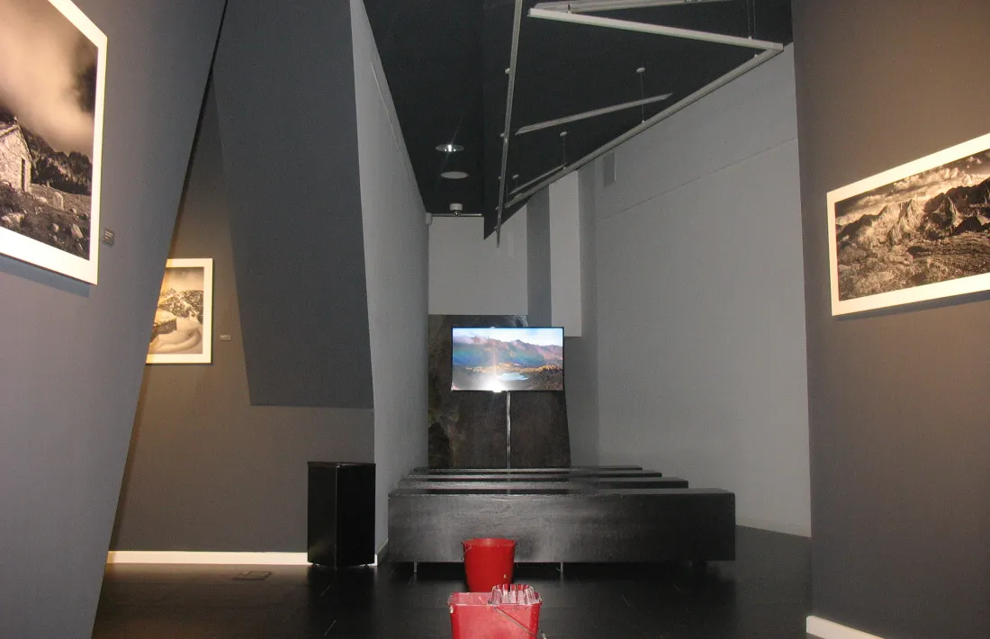 Andorra, artalroc, equipaments, goteres, sala d'exposicions