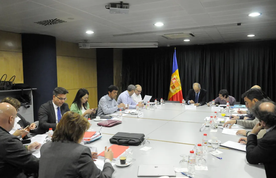 Nova reunió per redefinir les  competències i les transferències