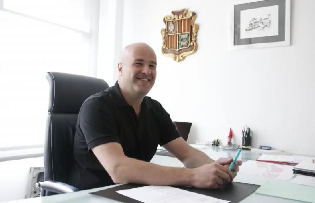 Liberals d'Escaldes demana la dimissió del cònsol menor, Marc Calvet Inspecció de Treball va incoar l’any passat 177 expedients sancionadors, que comporten unes sancions per un import de 538.197 euros. En concret s’han incoat set expedients més i s’han incrementat també les actuacions passant de les 949 del 2015 a les 997 del 2016. Dels 177 sancions interposades, 99 són per incompliments de condicions generals de treball i altres 78 són per incompliments relatius a la seguretat i la salut en el...