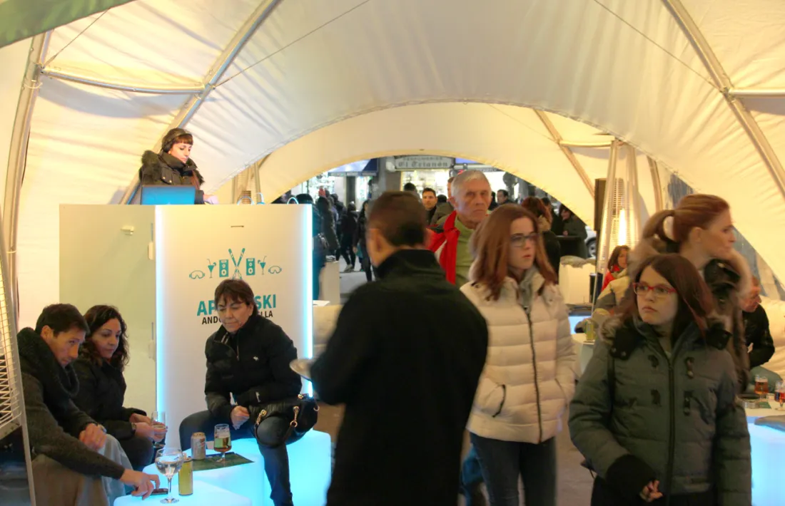 La capital estudia ampliar els dies i les zones de l''après-ski' per a la propera temporada
