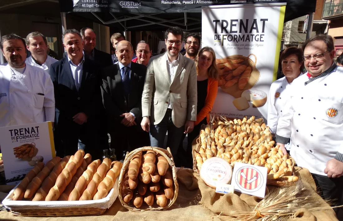 El Trenat de Formatge, a la venda en 13 forns de la Seu i comarca