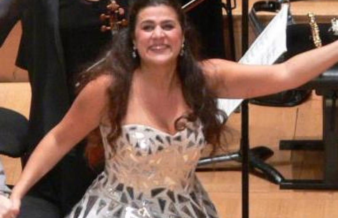 Atenció, que ve una diva