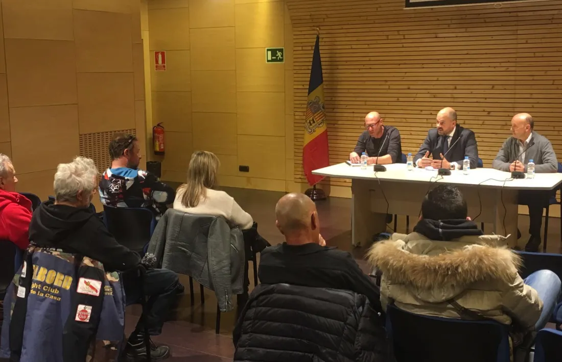  Trobades entre representants del comú d'Encamp i de locals d'oci nocturn del Pas per reduir els problemes d'incivisme