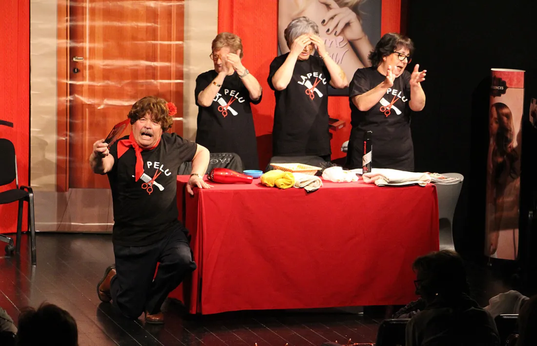 El grup de teatre de la Llar de Lòria fa el ple a l'Auditori Rocafort