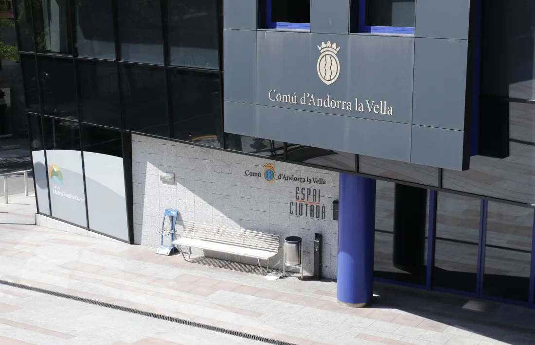 Els comuns van destinar 20,3 milions a competències impròpies en un any
