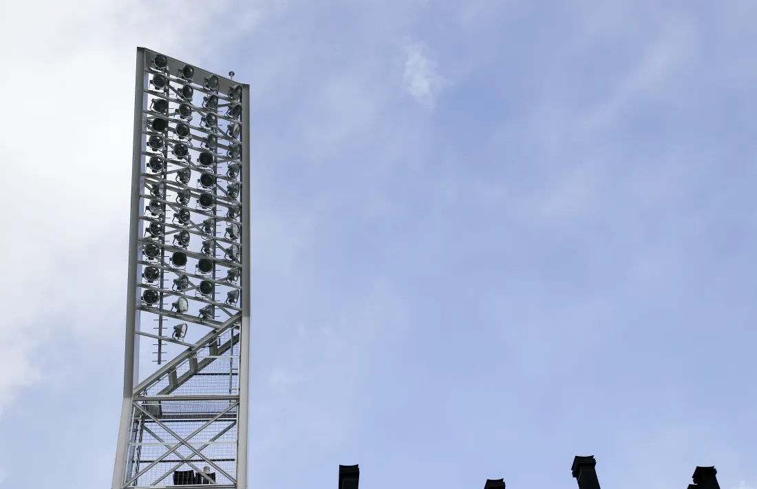 L’enllumenat de l’Estadi Nacional ha costat fins ara un milió d’euros